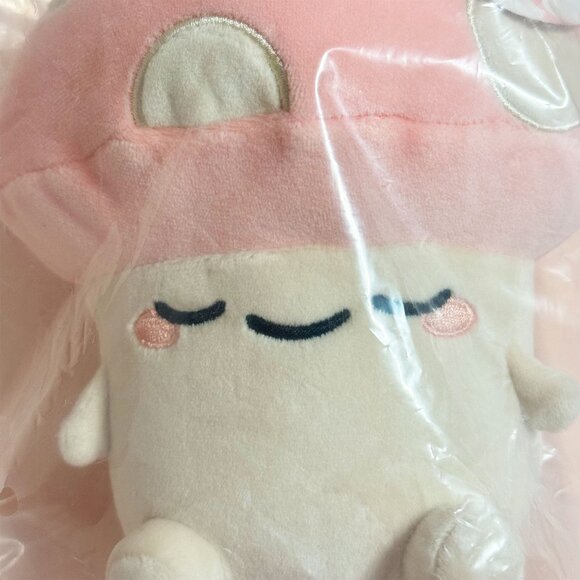 RARE Smoko Michi Mushroom Mini Mochi Plush - Picture 3 of 5